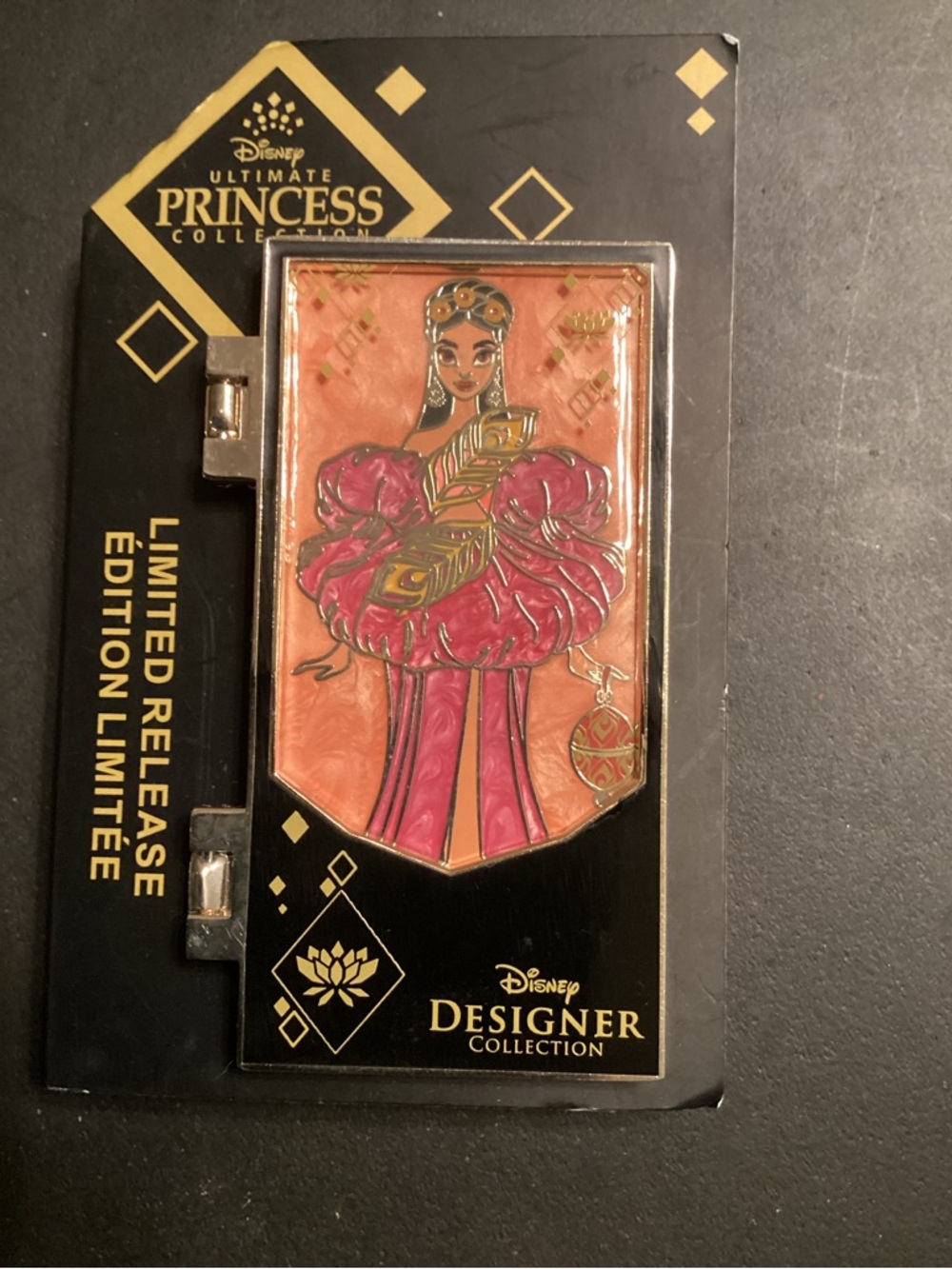 Disney Pins Surprise bag Ultimate Princess comes with 2 pins a value of $60 - Picture 2 of 7
